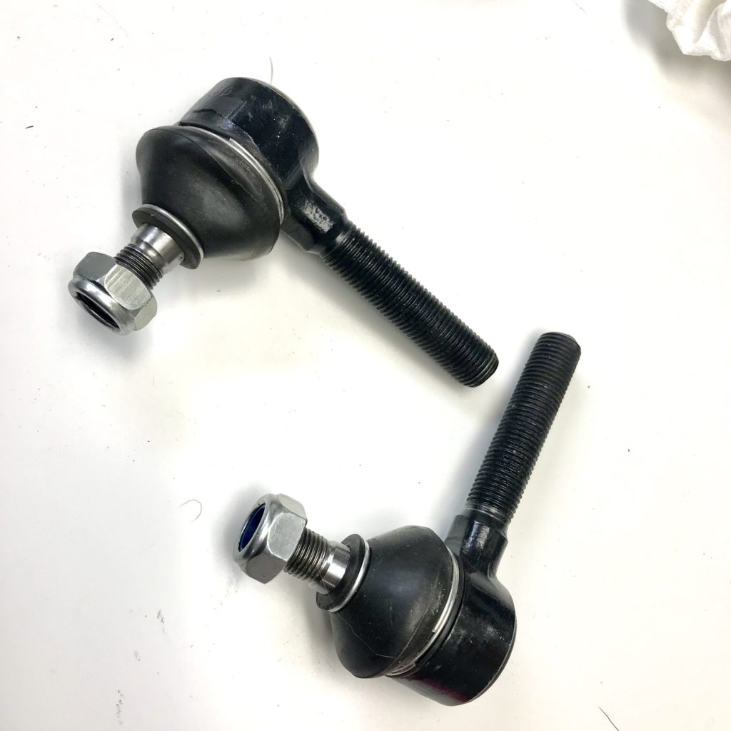 Pair of tie rod ends for 196879 VW bus, super beetle & flips Wagenswest